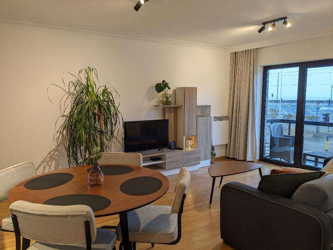 Vista Linda, Leuk Appartement Vlak Bij Zeedijk En Strand Oostende Exteriör bild