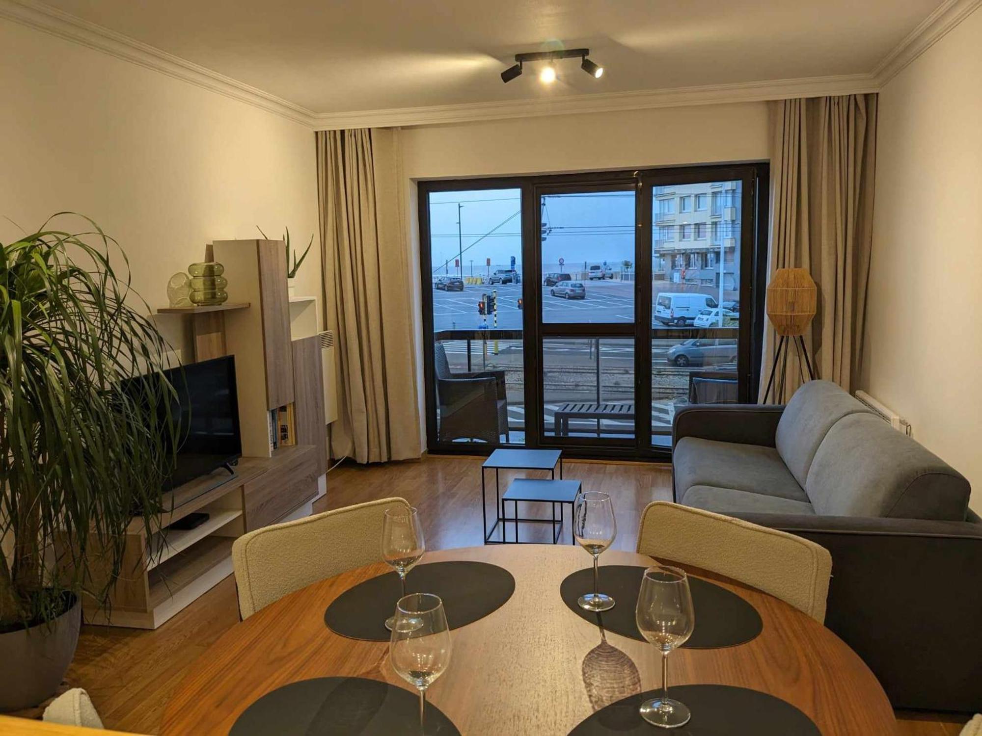Vista Linda, Leuk Appartement Vlak Bij Zeedijk En Strand Oostende Exteriör bild