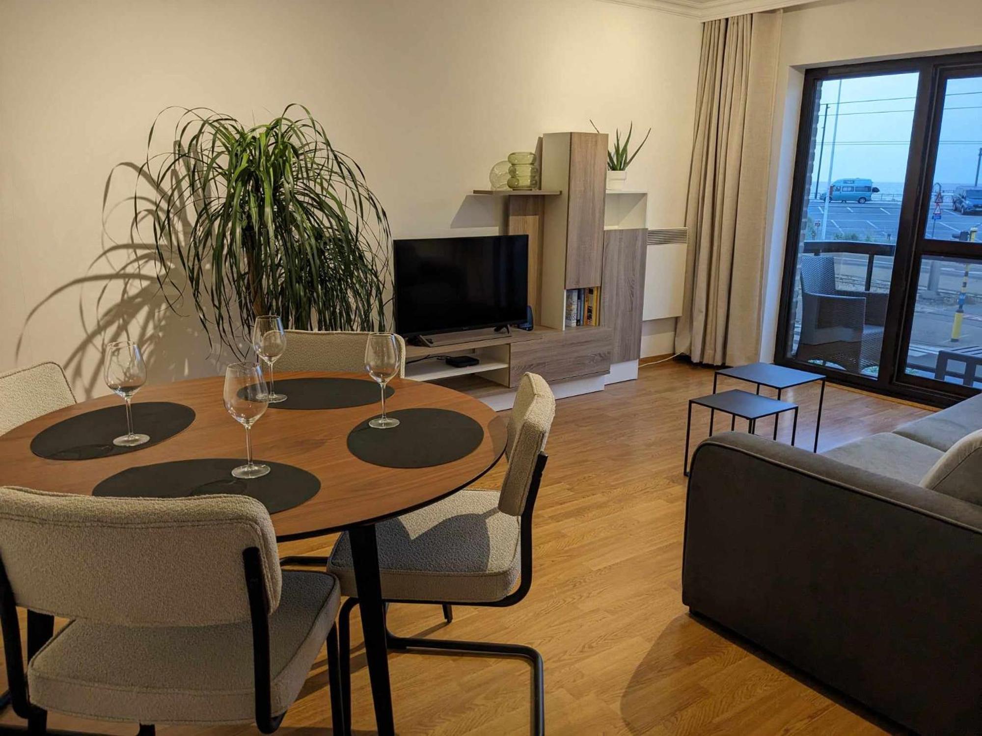 Vista Linda, Leuk Appartement Vlak Bij Zeedijk En Strand Oostende Exteriör bild